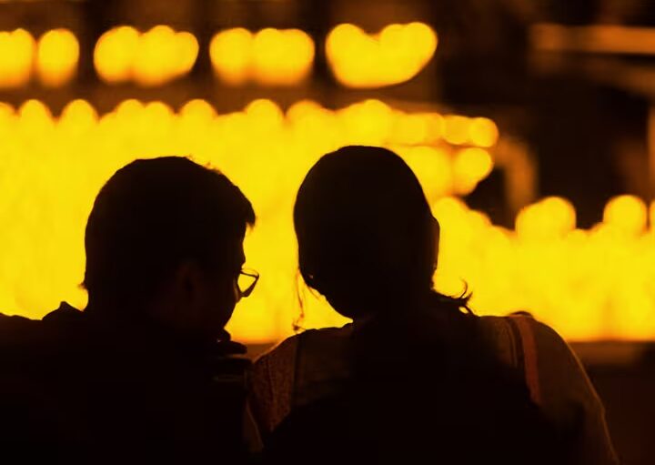 Candlelight: 90s Hip-Hop on Strings